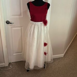 Alfred Angelo white red satin tulle holiday flower dangling holiday dress 12-14